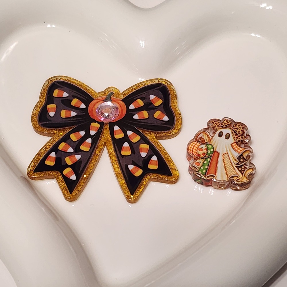 Candy Corn Bow Flatback Focal Bead Beaded Pen Badge Ghost Halloween Fall